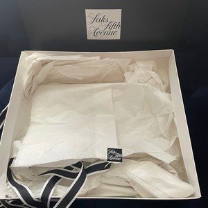 Saks Fifth Avenue Gift box